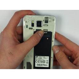 Замена карты памяти Samsung Galaxy Alpha microSIM